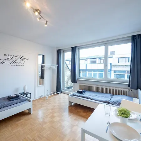 Monteurwohnung-fuer-6-personen-mit-wlan-kueche-tv-ahrensburg-naehe-hamburg-agge3501