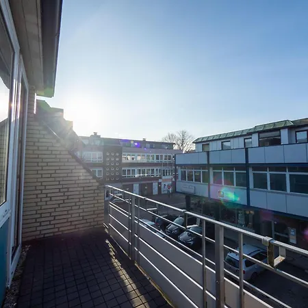 Monteurwohnung-fuer-6-personen-mit-wlan-kueche-tv-ahrensburg-naehe-hamburg-agge3501 Аренсбург